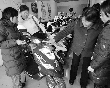 编 号: 536307 　　　
摄影作者: 　　
文件名:ryy6c18.JPG　　
文件大小:60K　　
高 X 宽:360 X 450　　
说明:ryy6c18.jpg