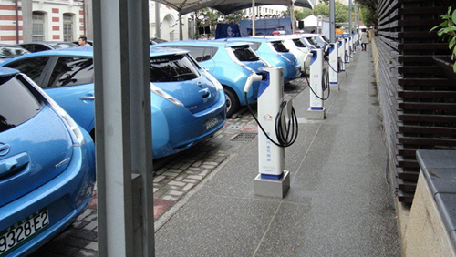 日本电动车普及步伐加快 充电桩超加油站