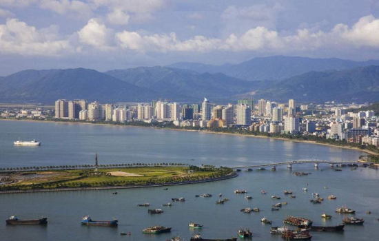 资本力量与政策支持双重利好，海南新能源汽车市场现状如何？
