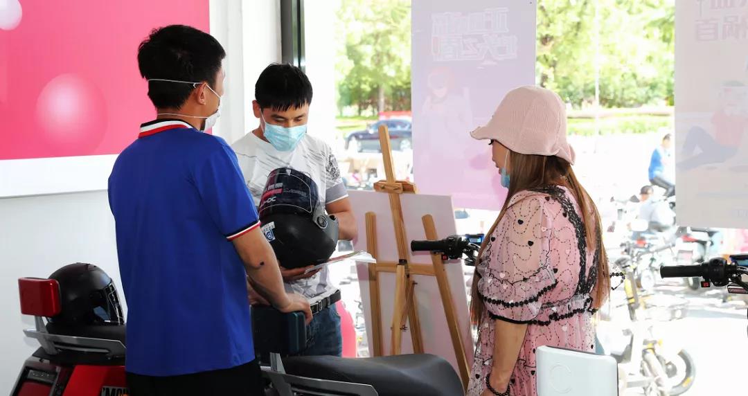 天津：多方联合推动“一盔一带”安全守护行动 活动首日送出275份“大礼包”！