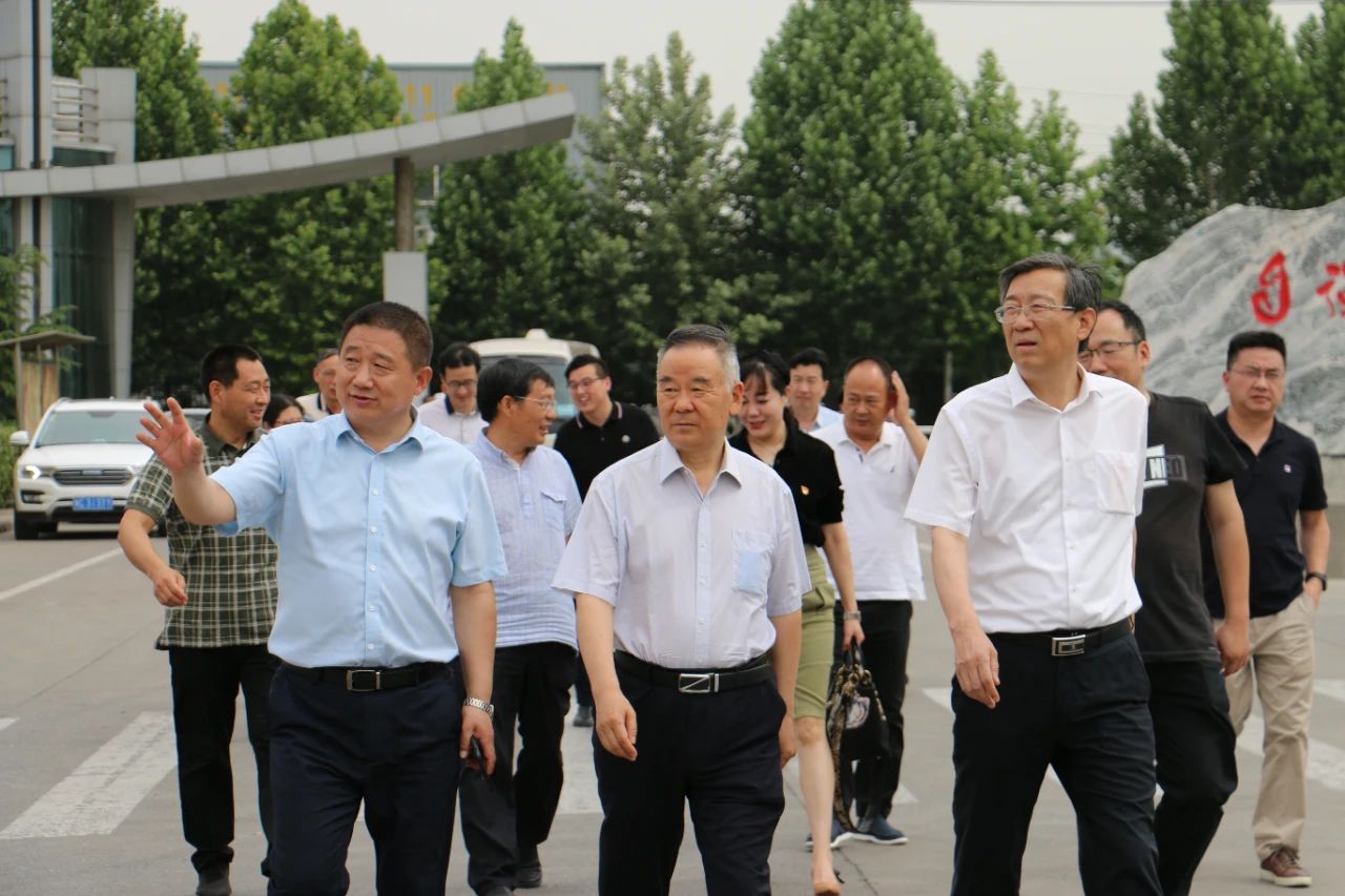 视察 |洛阳市政协副主席张生伟一行莅临洛阳大志视察指导！
