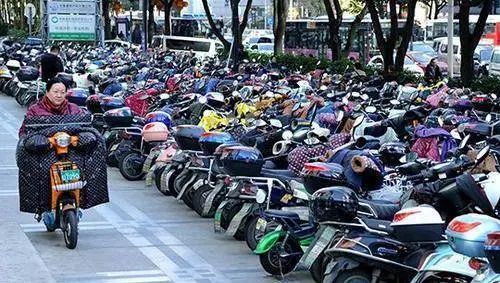 电单车综合治理方案出台：推广两轮新国标换电自行车！