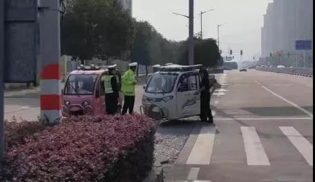 突发！北京！大批三、四轮车被扣！倒抓12名经销商！